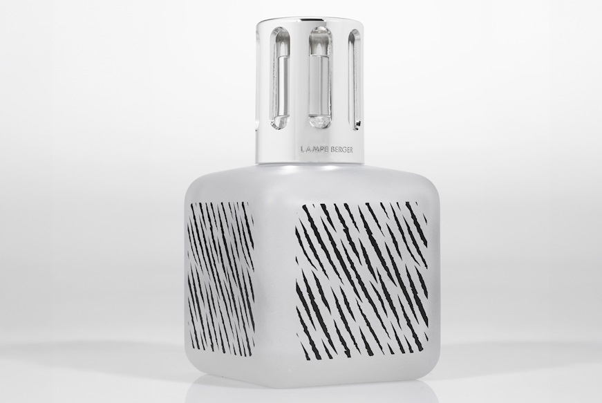 Gift pack lamp Glacon Zebra with 250 ml perfume Terre Sauvage Maison Berger Paris