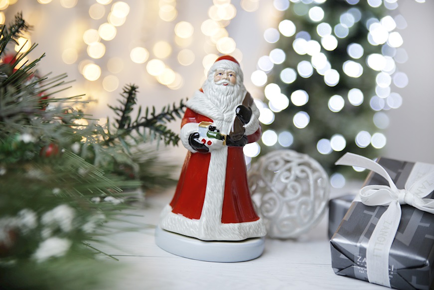 Idea regalo Natale Babbo Natale Nostalgic Melody porcellana con carillon Villeroy & Boch