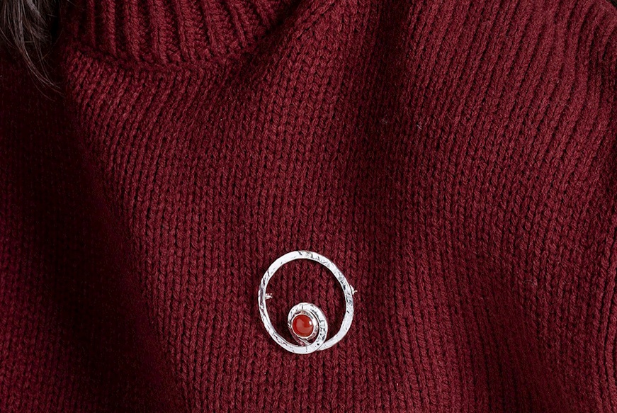 Spilla tonda Origine argento con corniola Selezione Zanolli