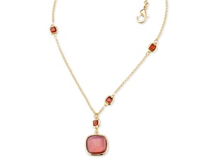 Collana Lou ottone finitura oro con occhio di gatto fucsia, madreperla e catena di cristallo granato Sovrani