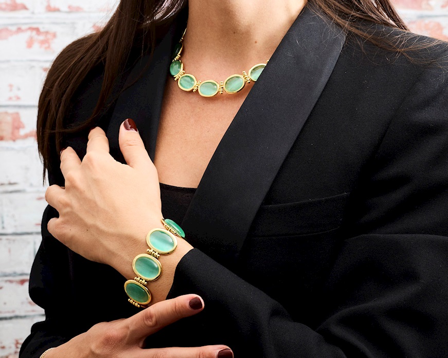 Collana ottone finitura oro con occhio di gatto verde acqua Sovrani