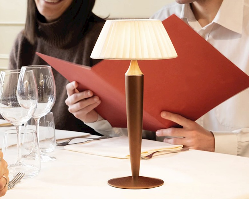 Lampada da tavolo Flaminia bronzo opaco Zafferano