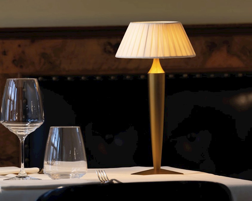 Lampada da tavolo Flaminia bronzo opaco Zafferano