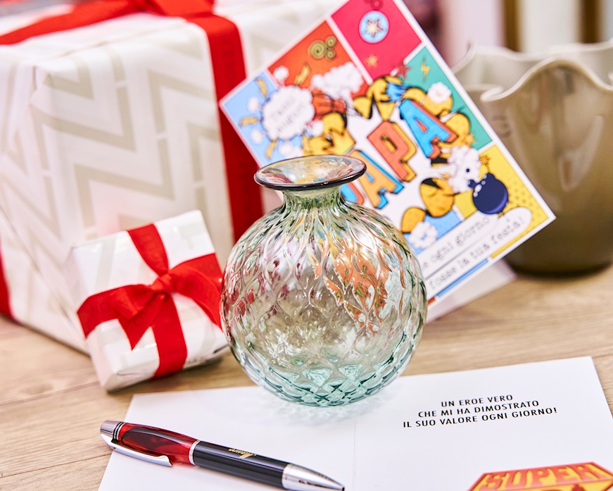 Vaso Monofiore Balloton vetro di Murano verde rio con filo rosso sangue di bue Venini