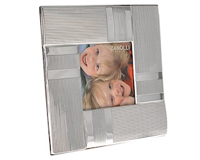 Cornice Techno argento a fascia larga rigata