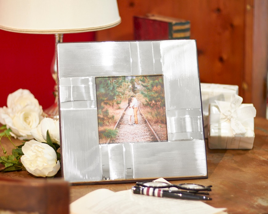 Picture frame Techno silver with wide striped band Selezione Zanolli