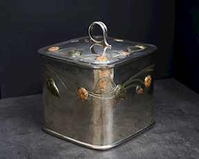 Scatola quadra argento 1672 grammi con fiori smaltati usato ricondizionato Zanolli Vintage