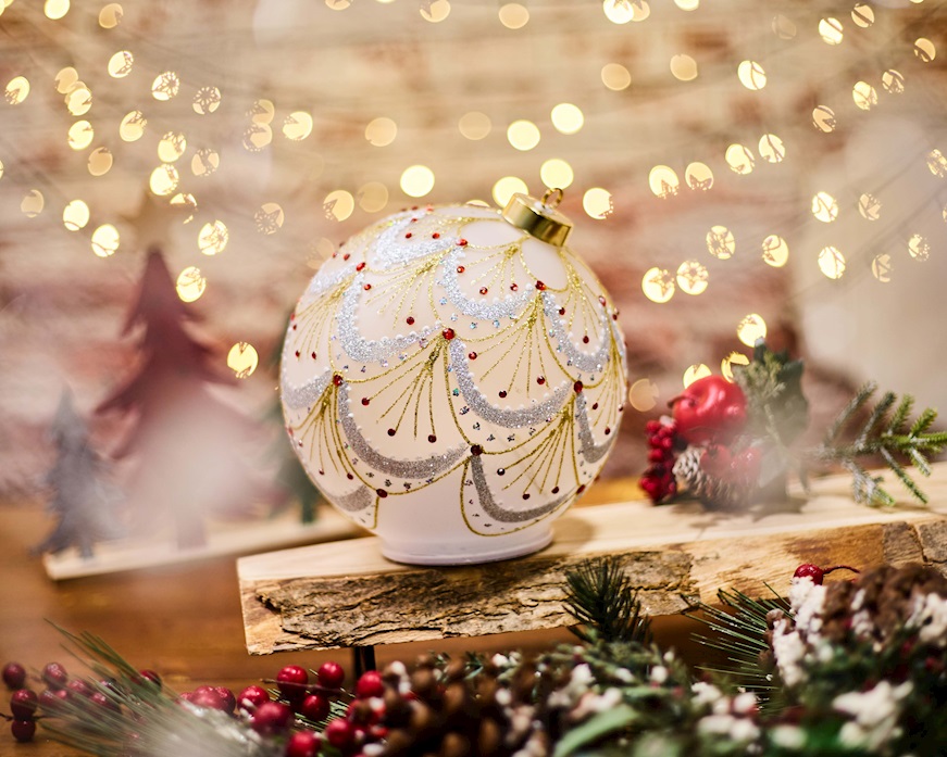 Idea regalo Natale Sfera girevole bianca oro e rossa con luce LED Selezione Zanolli