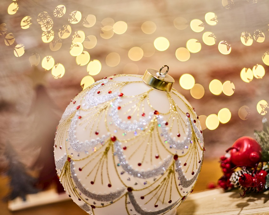 Idea regalo Natale Sfera girevole bianca oro e rossa con luce LED Selezione Zanolli