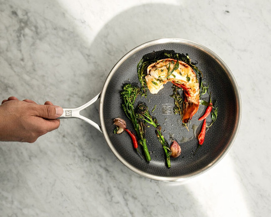 Wok with lid Peak steel Zwilling