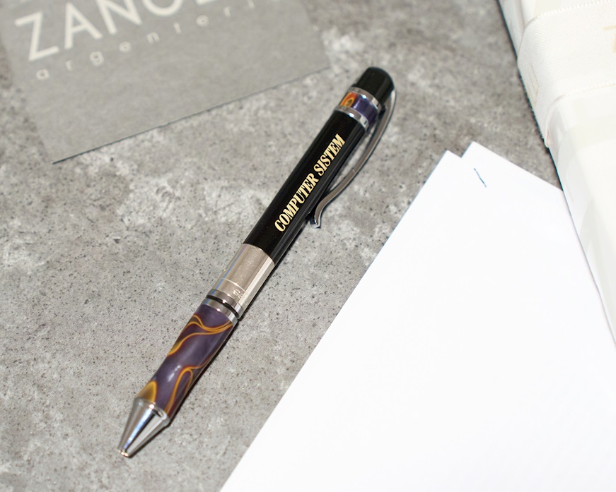 Penna a sfera argento con puntale grigio marrone marmorizzato Settelaghi