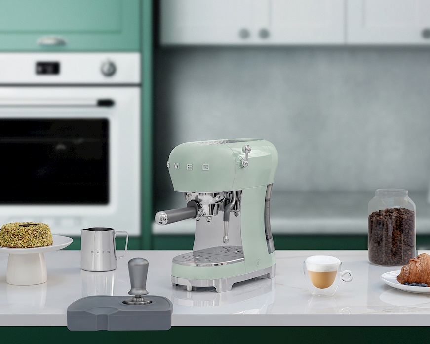 Coffee machine pastel green Smeg