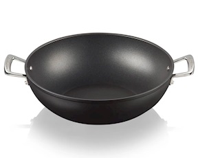 Wok in alluminio antiaderente nero Le Creuset
