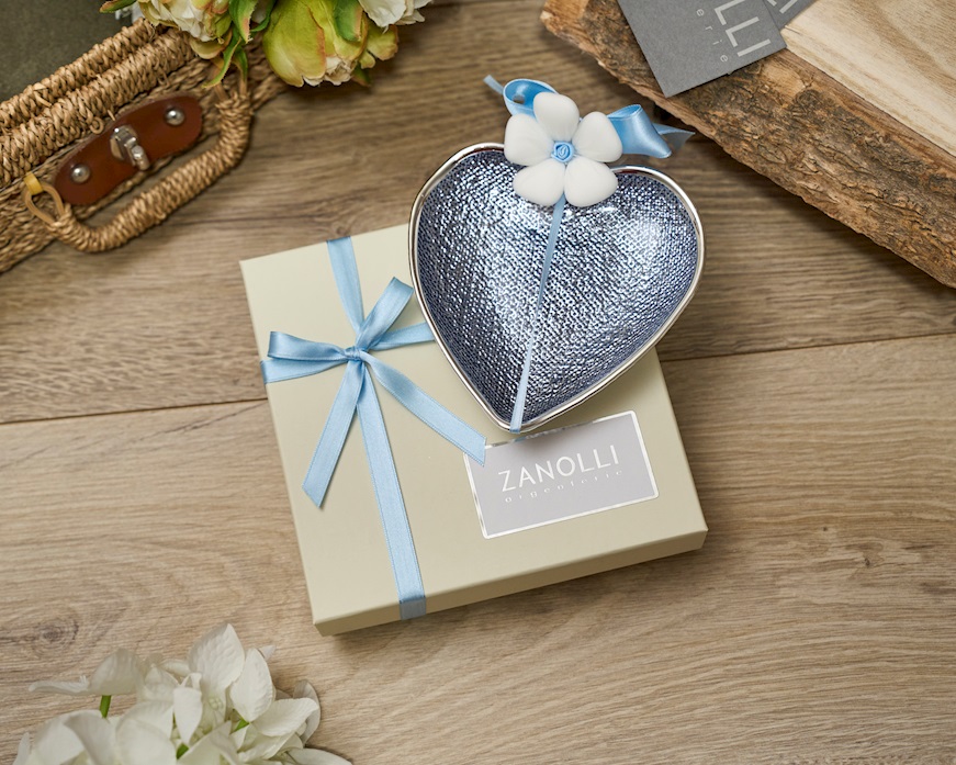 Heart Saucer niagara with sugared almonds Selezione Zanolli