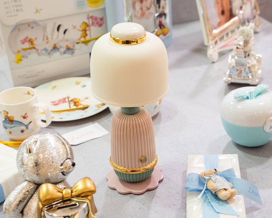 Lampada Kokeshi porcellana rosa Lladro'