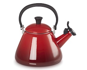 Bollitore Kone acciaio ciliegia Le Creuset