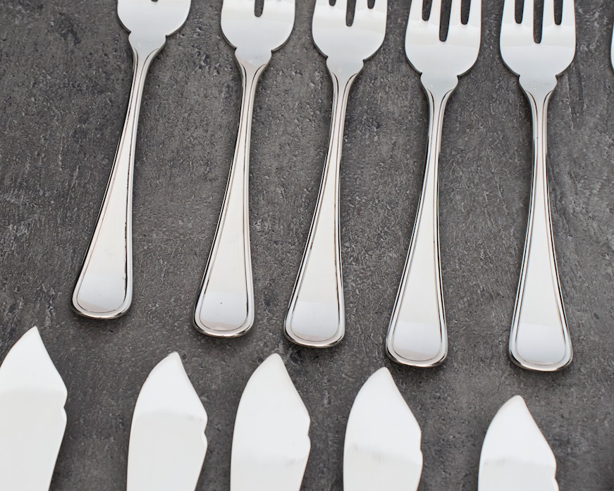 Set posate pesce argento 856 grammi 16 pezzi in stile Inglese usato ricondizionato Zanolli Vintage