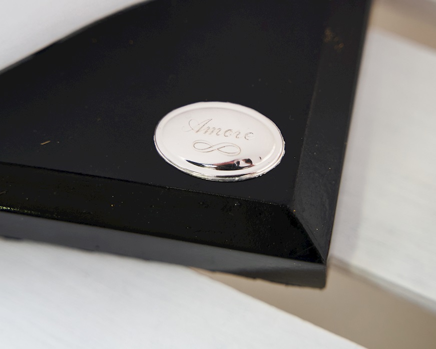 Yin-Yang hand painted Tom's Drag