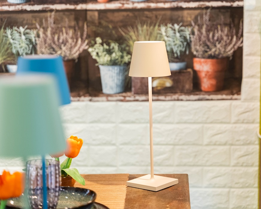 Lampada da tavolo Poldina Pro sabbia Zafferano