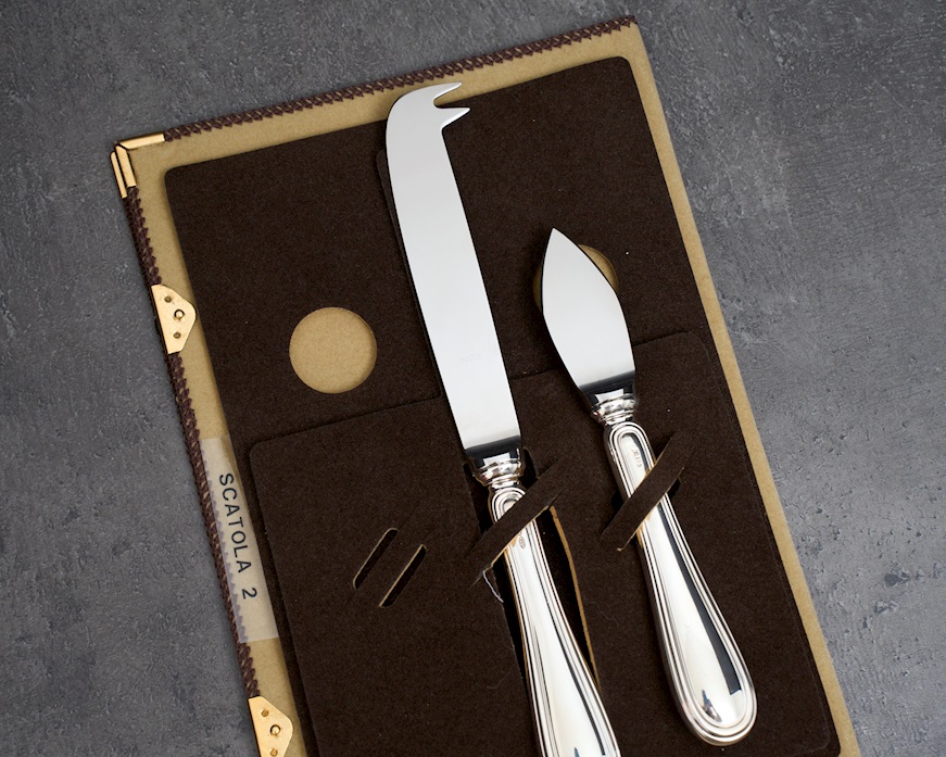 Set coltelli formaggio argento 40 grammi 2 pezzi in stile Inglese usato ricondizionato Zanolli Vintage