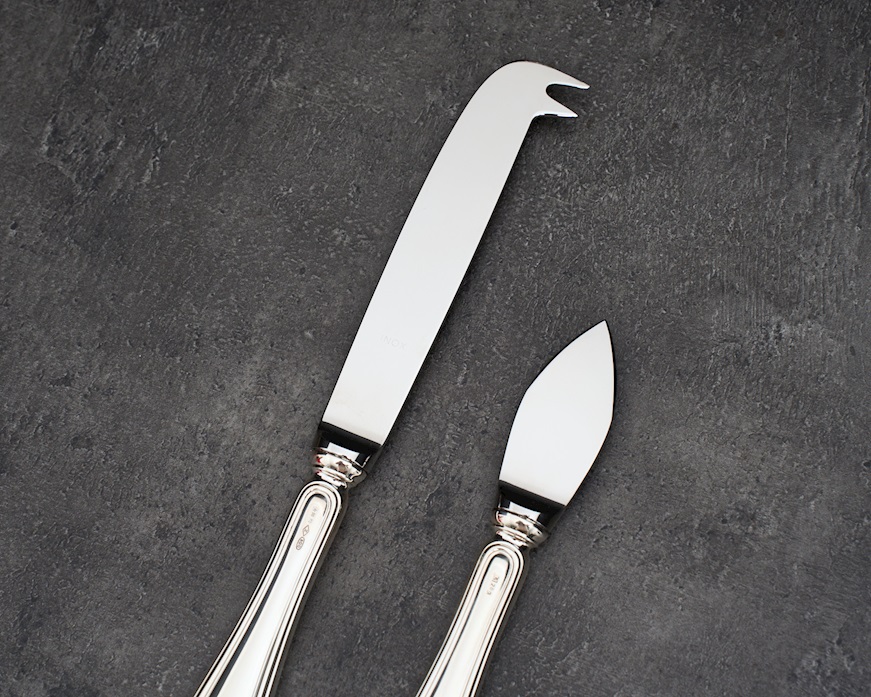 Set coltelli formaggio argento 40 grammi 2 pezzi in stile Inglese usato ricondizionato Zanolli Vintage