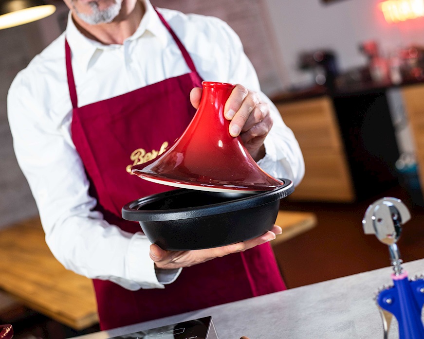 Tajine ghisa ciliegia Le Creuset