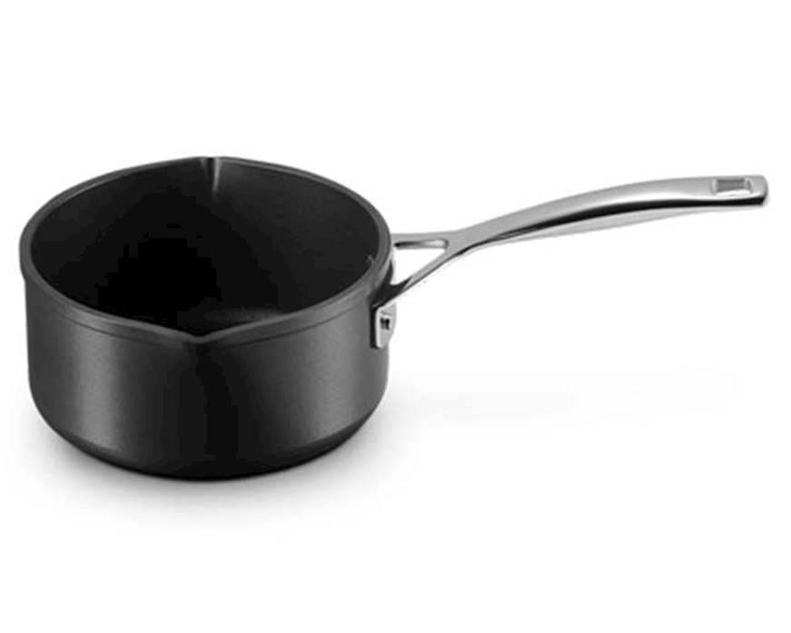 Casseruola in alluminio antiaderente nero doppio becco Le Creuset