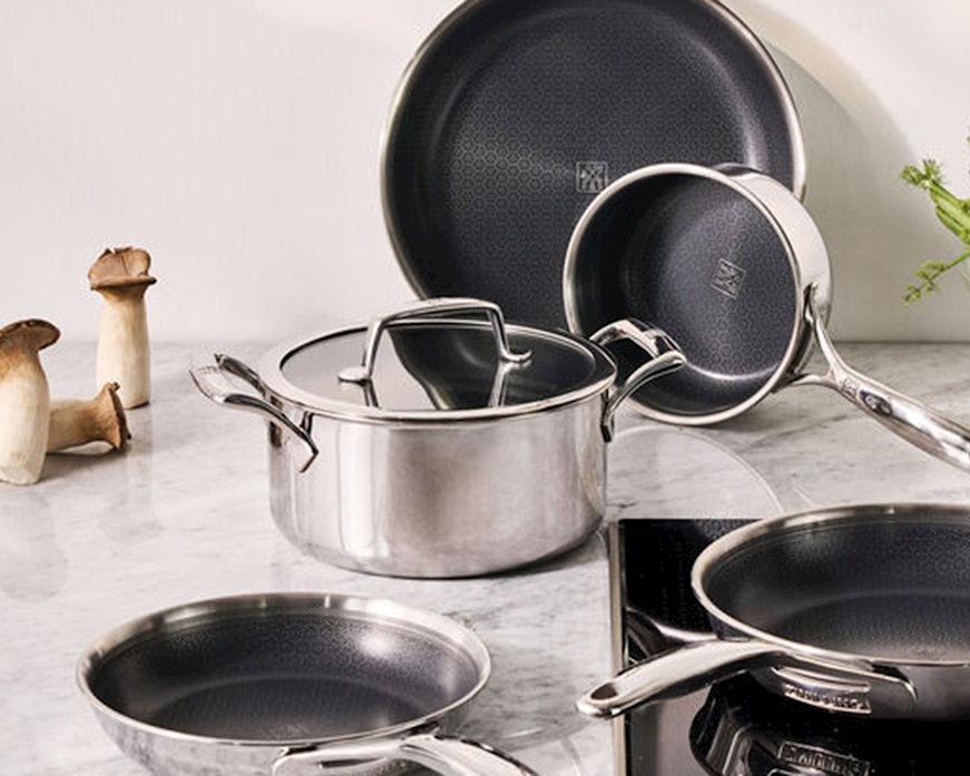 Saucepan with lid Peak steel Zwilling