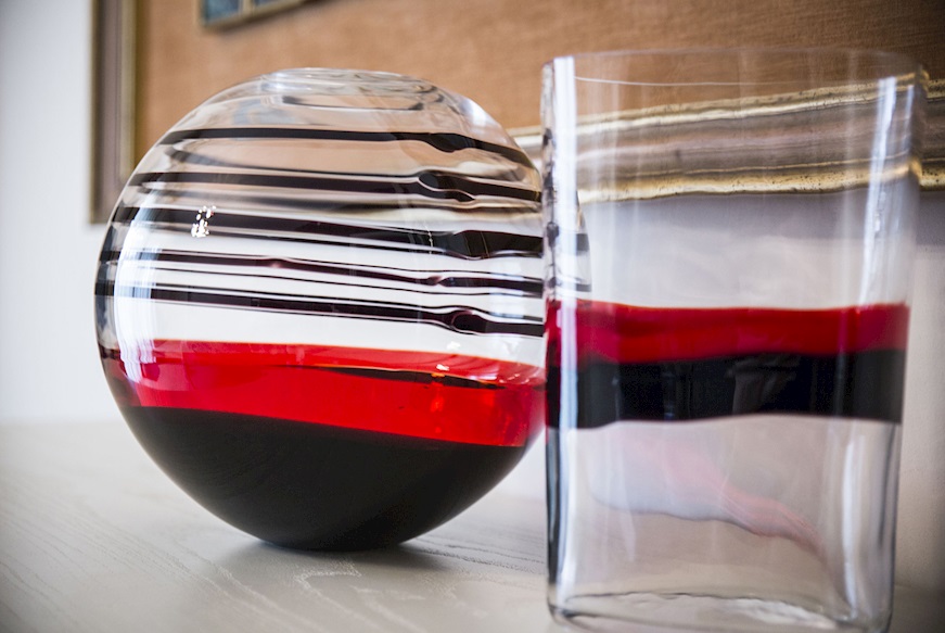 Vaso Sfera vetro di Murano nero rosso Carlo Moretti