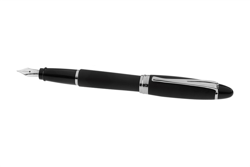 Fountain pen Ipsilon Satin black Aurora