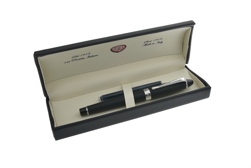 Fountain pen Ipsilon Satin black Aurora