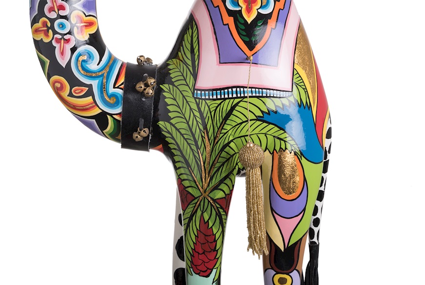Camel Laila XL hand painted Tom's Drag