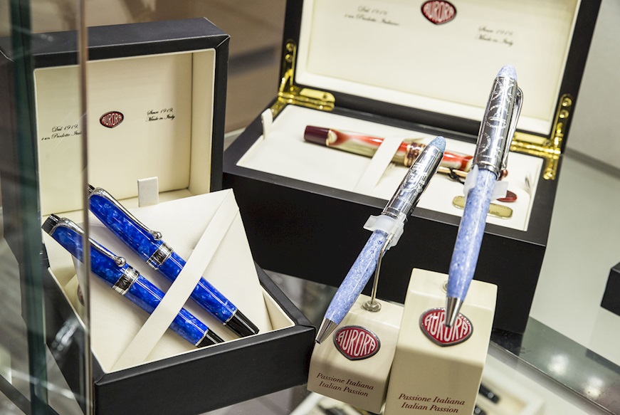 Ballpoint pen Ipsilon Papa Francesco Special edition Aurora