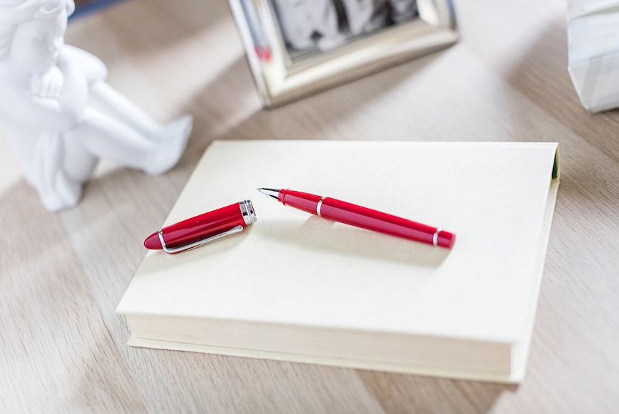 Roller pen Ipsilon Deluxe red Aurora