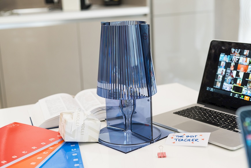 Kartell Table lamp Take blue Buy on Zanolli