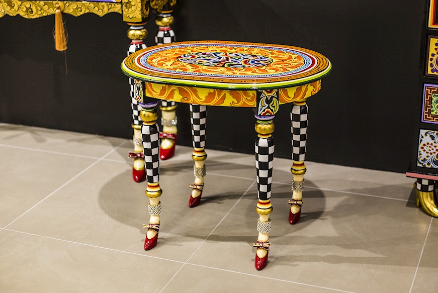 Table Side Table Versailles hand painted Tom's Drag