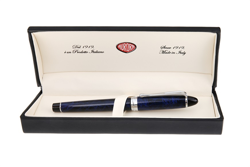 Fountain pen Ipsilon Lacca night blue Aurora