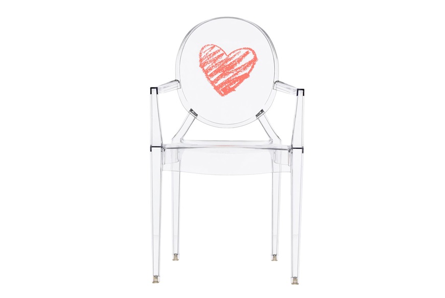 Sedia Lou Lou Ghost trasparente con cuore Kartell