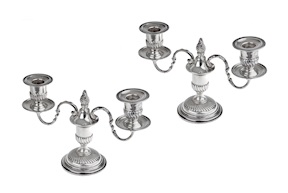 Coppia di candelieri argento 400 grammi Londra (GB) 1889-1890 e 1891-1892 Selezione Zanolli