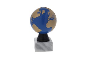 Trofeo Mondo in plastica con base in marmo Selezione Zanolli