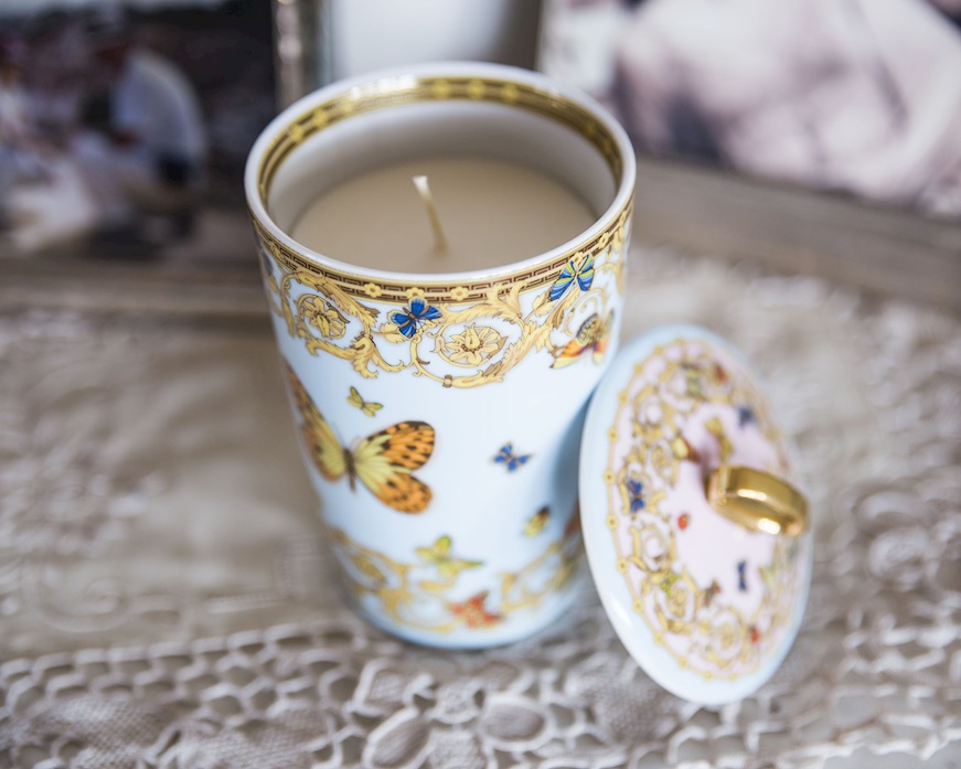 Vaso portacandela Le Jardin porcellana con coperchio e candela Versace