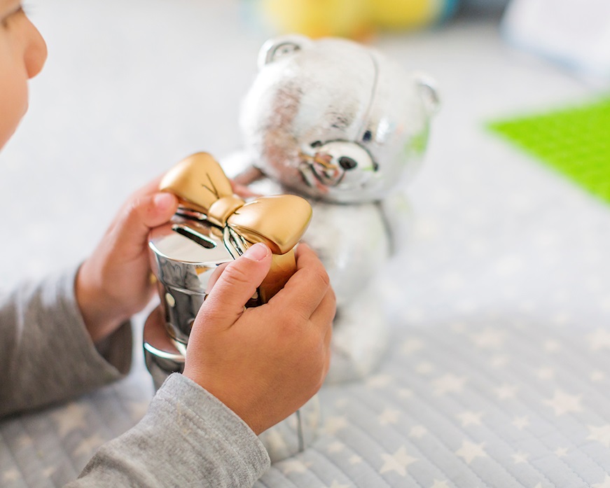 Salvadanaio orsetto Forever Friends con pacchi regalo Selezione Zanolli