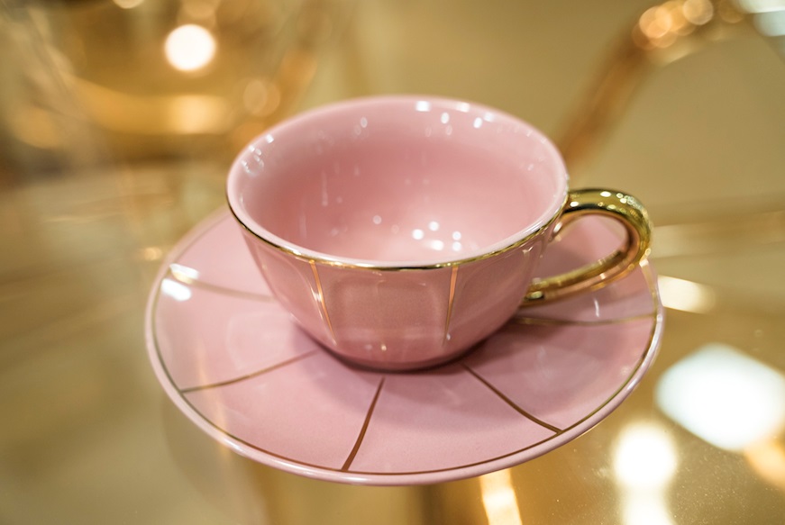 Tea cup La Tavola Scomposta porcelain with saucer Bitossi home