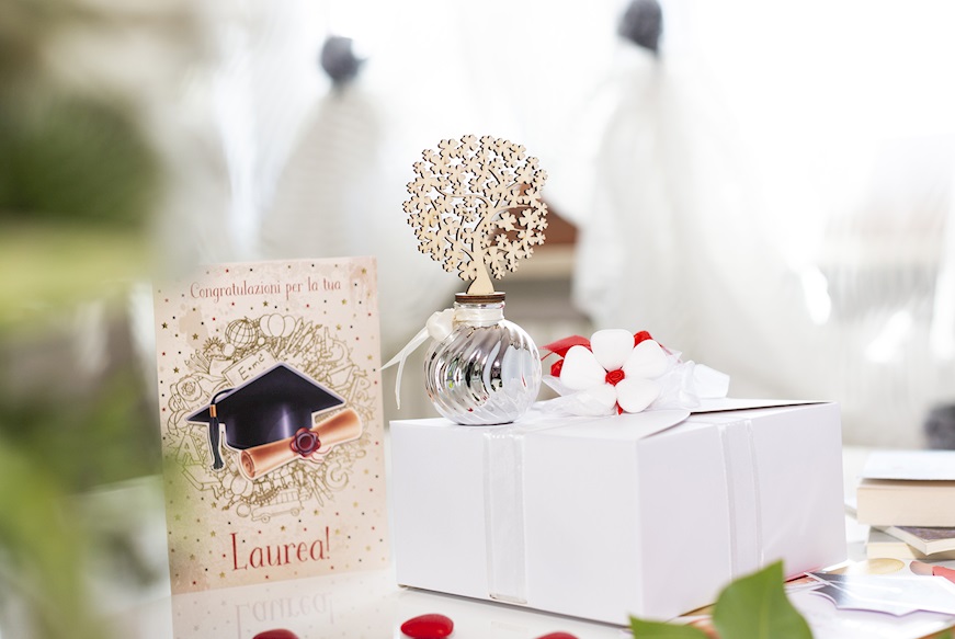 Bomboniera Marmo E Legno Con Essenza Lavanda - Con Confetti, Scatola E Nastro