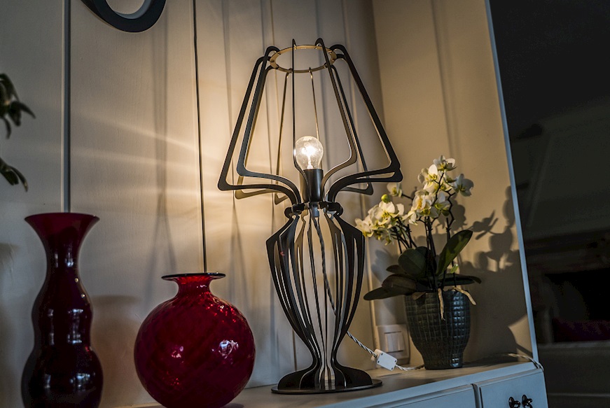 Table lamp Minerva in bronze iron Arti & Mestieri