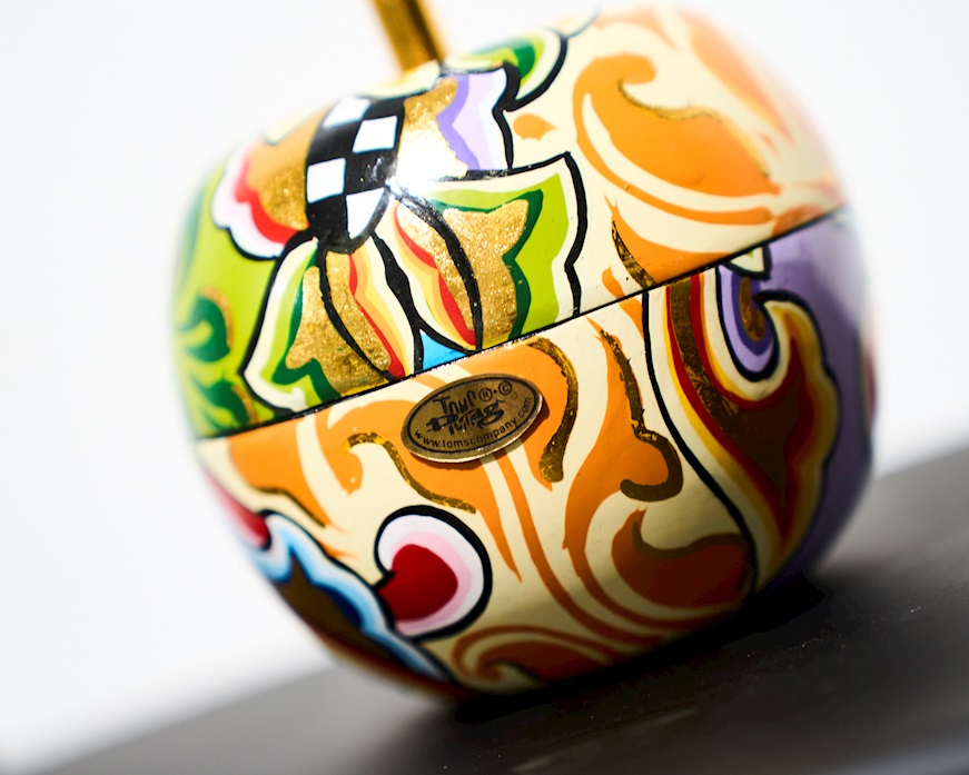 Apple-Shaped Box M hand painted Tom's Drag
