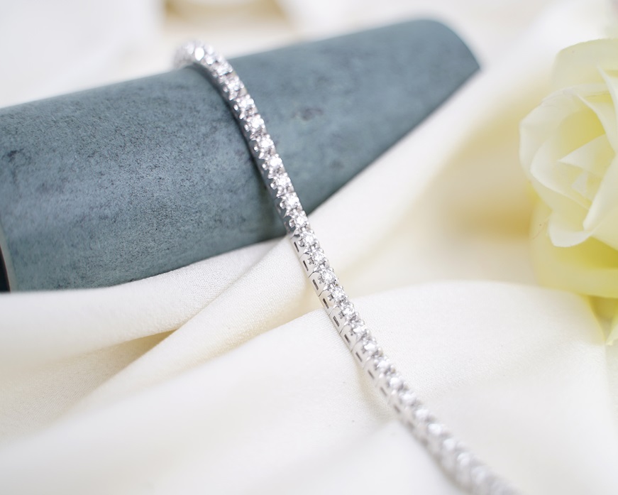 Bracciale tennis oro 750‰ e diamanti ct. 3.00 Davite & Delucchi