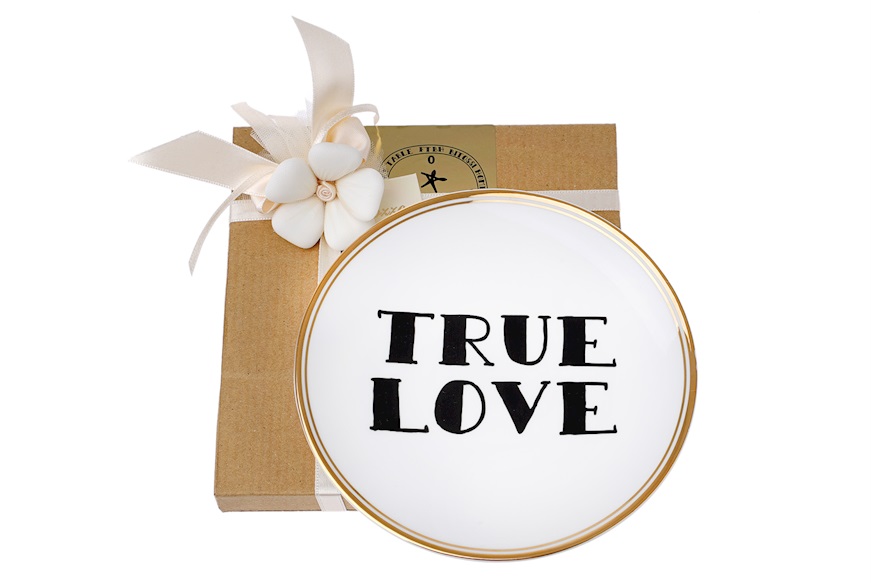 Little plate La Tavola Scomposta porcelain True Love with sugared almonds Bitossi home