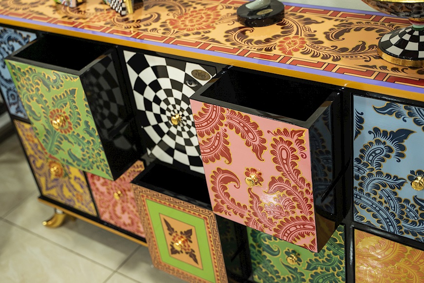 Cassettiera Drag Cabinet XXL dipinta a mano Tom's Drag