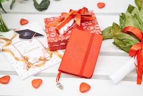 Block Notes with owl pendant, box and sugared almonds Selezione Zanolli